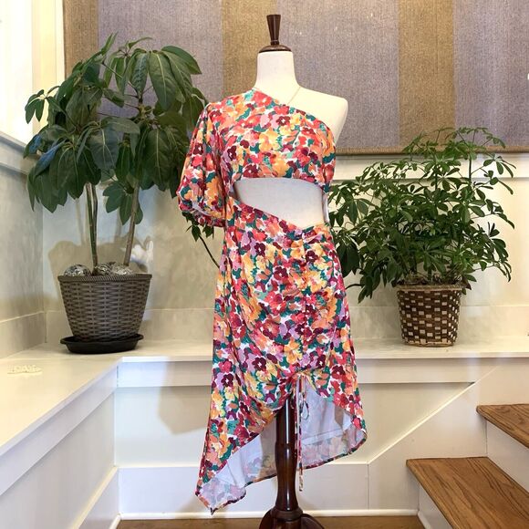 Vici‎ Jeneva Dress Large Floral Cutout Ruched Midi- NWT Women One Shoulder - Picture 1 of 13